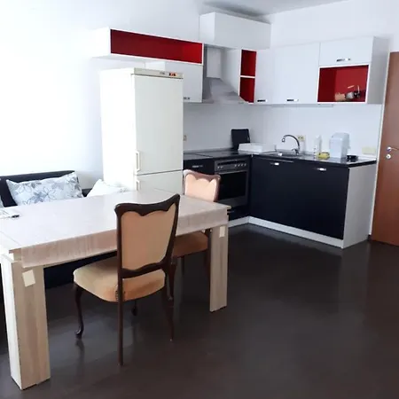 гриин бей 18 Apartmán